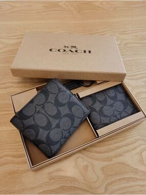Coach Men’s Charcoal/Black Signature Canvas Wallet Set